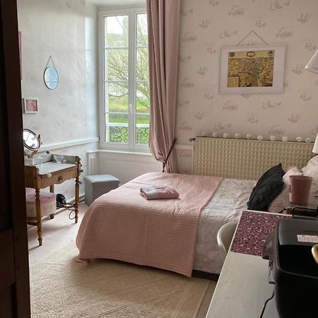 Le Trianon Bed and Breakfast Le Bourgneuf-la-Foret Eksteriør billede